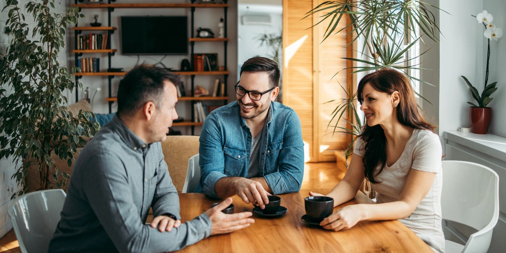Honeybee Homes agent talking a seller through their options